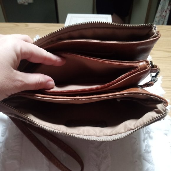 Jen&Co Purse - Picture 7 of 7